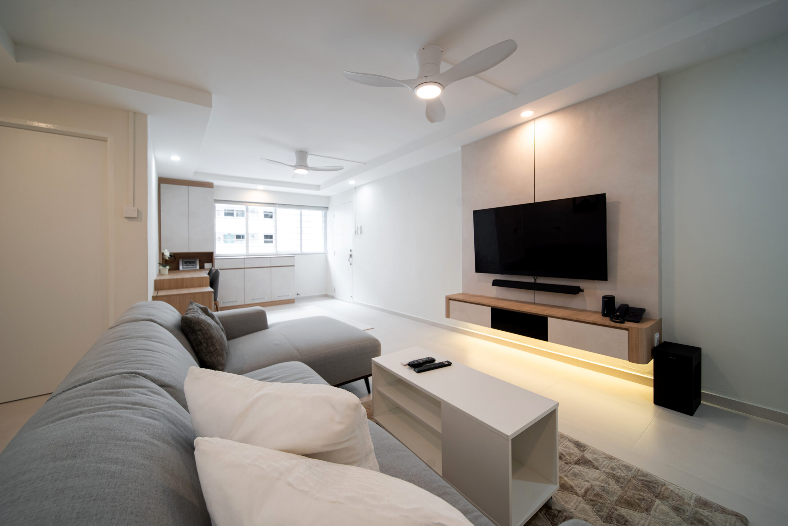 Blk 219 Jurong East St 21